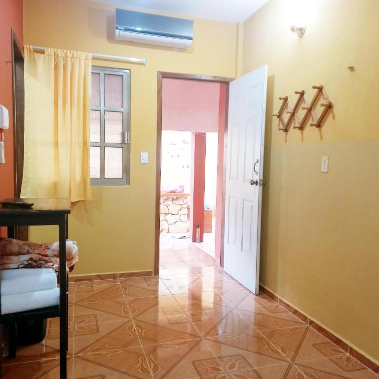Hospedaje casa Yuca - Habitación Doble Estándar con 2 camas dobles - 31