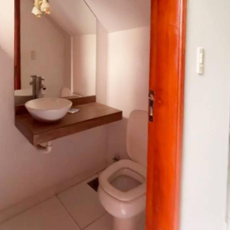 Duplex Aeropuerto c/cochera cerrada - Two-Bedroom House - 6