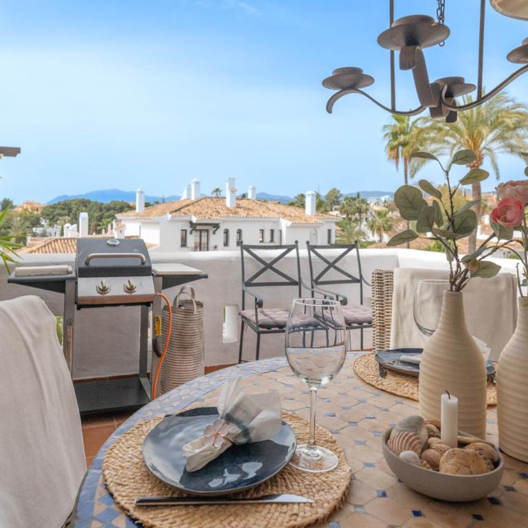 Aldea Blanca 2 BDRM Central Apt w Stunning Views - Two-Bedroom Apartment - 15
