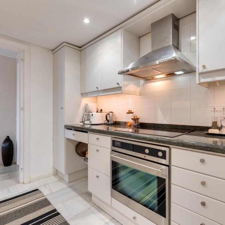 Aldea Blanca 2 BDRM Central Apt w Stunning Views - Two-Bedroom Apartment - 24