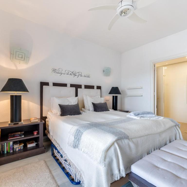 Aldea Blanca 2 BDRM Central Apt w Stunning Views - Two-Bedroom Apartment - 28