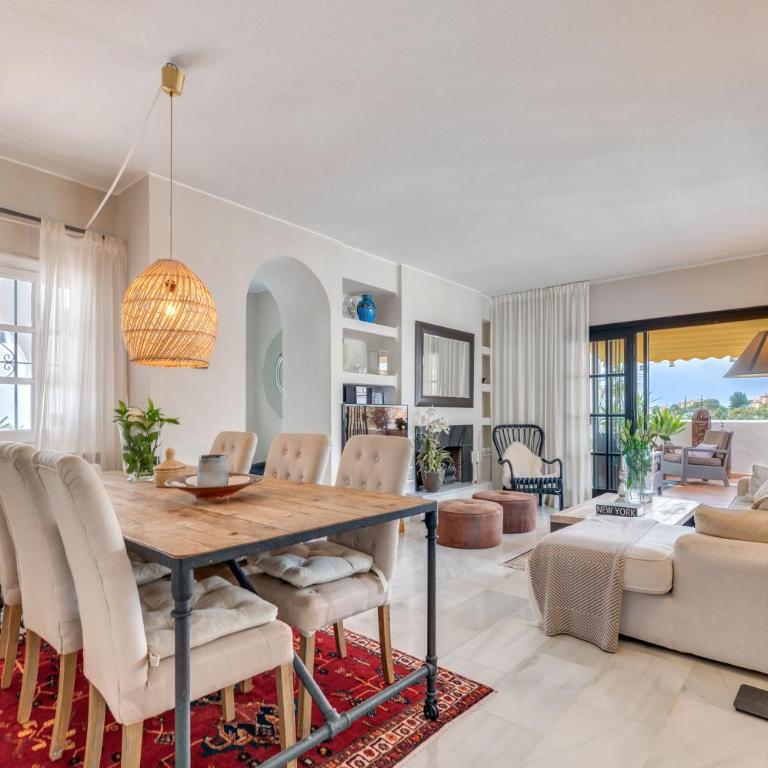 Aldea Blanca 2 BDRM Central Apt w Stunning Views - Two-Bedroom Apartment - 22
