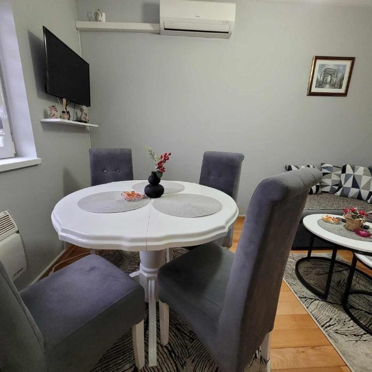 Apartman Bubili - One-Bedroom Apartment - 16