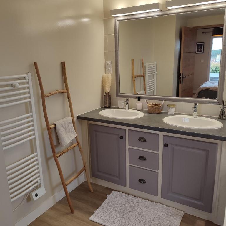 Chambre d'hôtes avec Jacuzzi Ventoux Cocoon - Chambre Double avec Salle de Bains Privative - 17