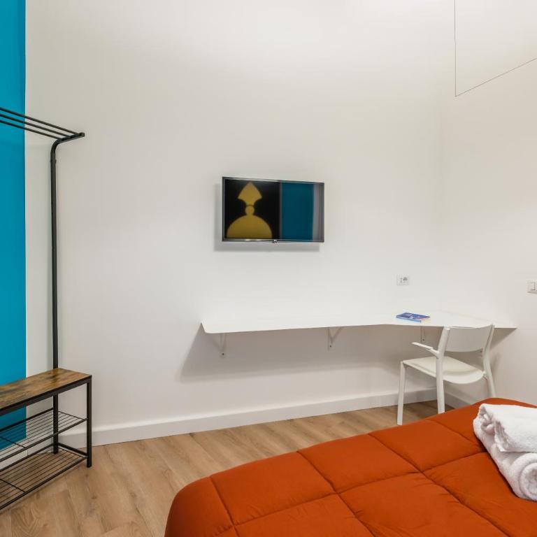Lioy 25 by Napoliapartments - Camera Matrimoniale con Bagno Privato - 9