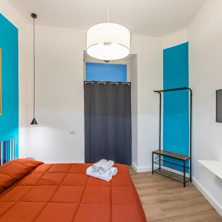 Lioy 25 by Napoliapartments - Camera Matrimoniale con Bagno Privato - 10