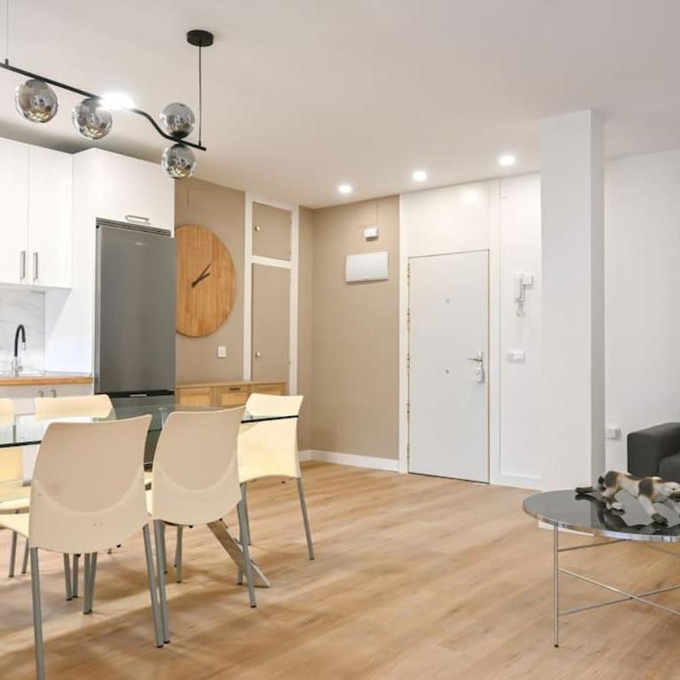 For You Rentals Amplia Casa temporal Madrid de 3 Dormitorios M VIL45 - Apartment - 1