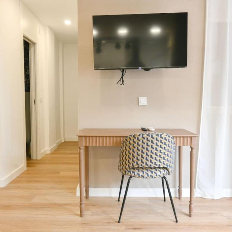 For You Rentals Amplia Casa temporal Madrid de 3 Dormitorios M VIL45 - Apartment - 5
