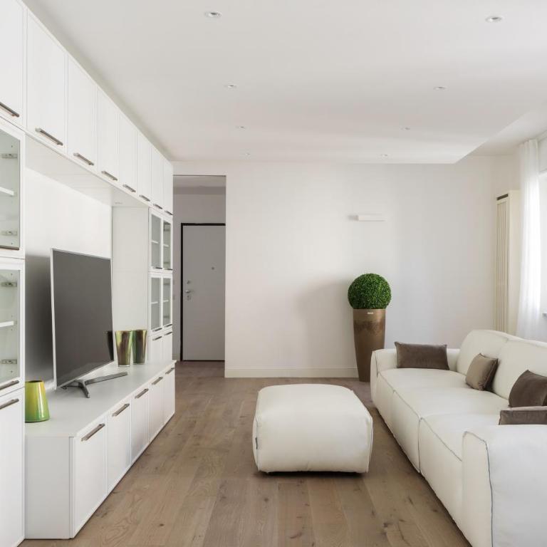 Pure White - by MyHomeInComo - Appartamento con 3 Camere da Letto - 9