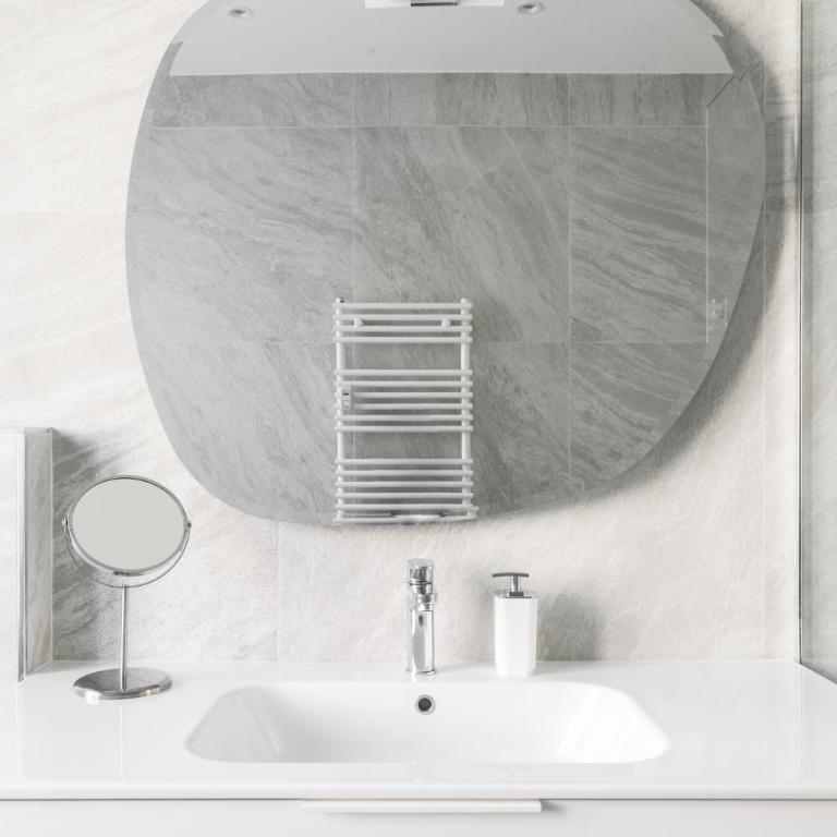 Pure White - by MyHomeInComo - Appartamento con 3 Camere da Letto - 22