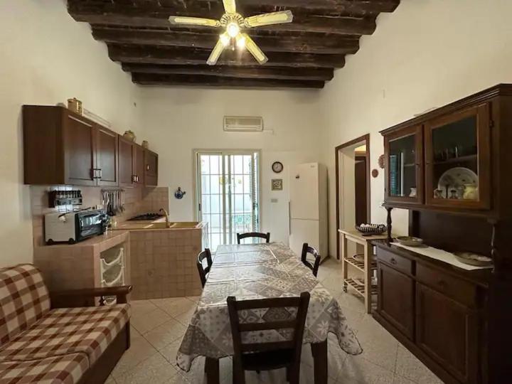 Isolé House - Two-Bedroom House - 9