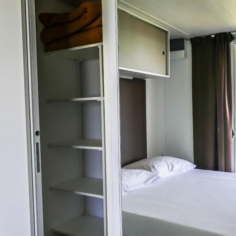 Camping Lido - Casa Mobile con Vista Lago - 12