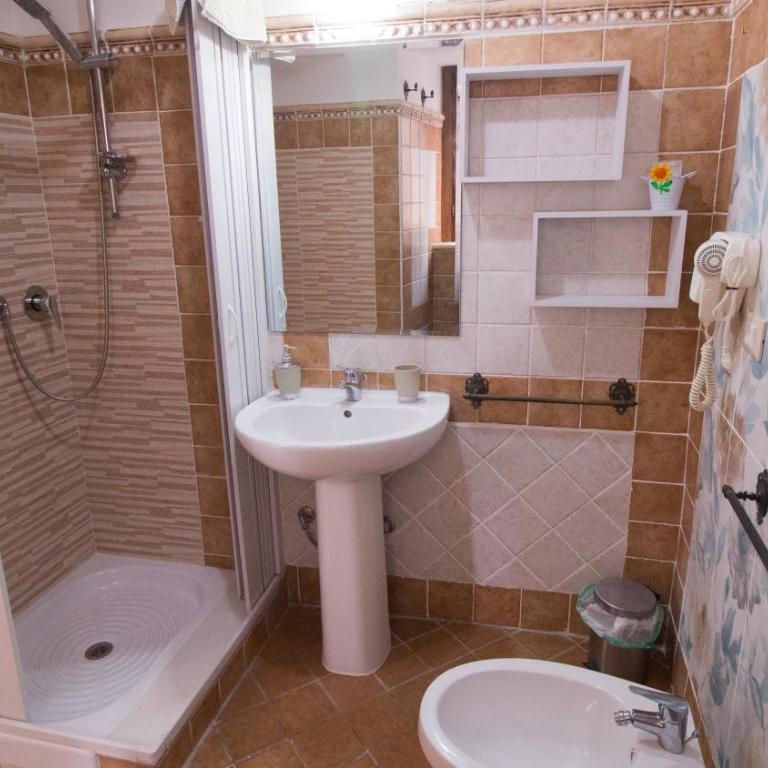 Imperium - Deluxe Double Room with Extra Bed - 3