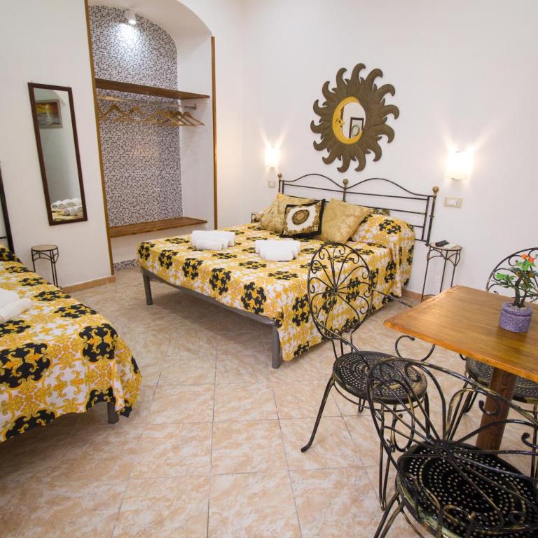 Imperium - Deluxe Triple Room with Sea View - 1