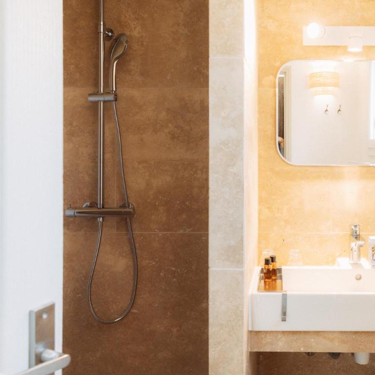 Hotel Les Messugues - Appartement (3 Adultes) avec Jardin - 3