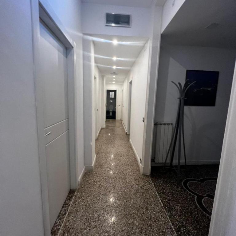 Acquamarina A Due Passi dai Traghetti - Double Room with Private Bathroom - 6