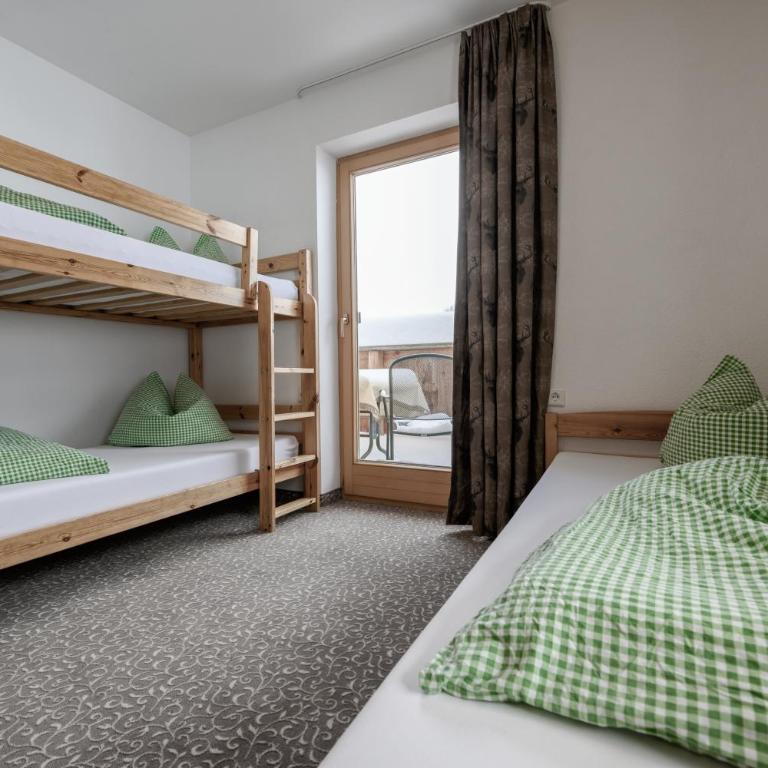 Berghotel Gerlosstein - Familienzimmer mit Bergblick - 2