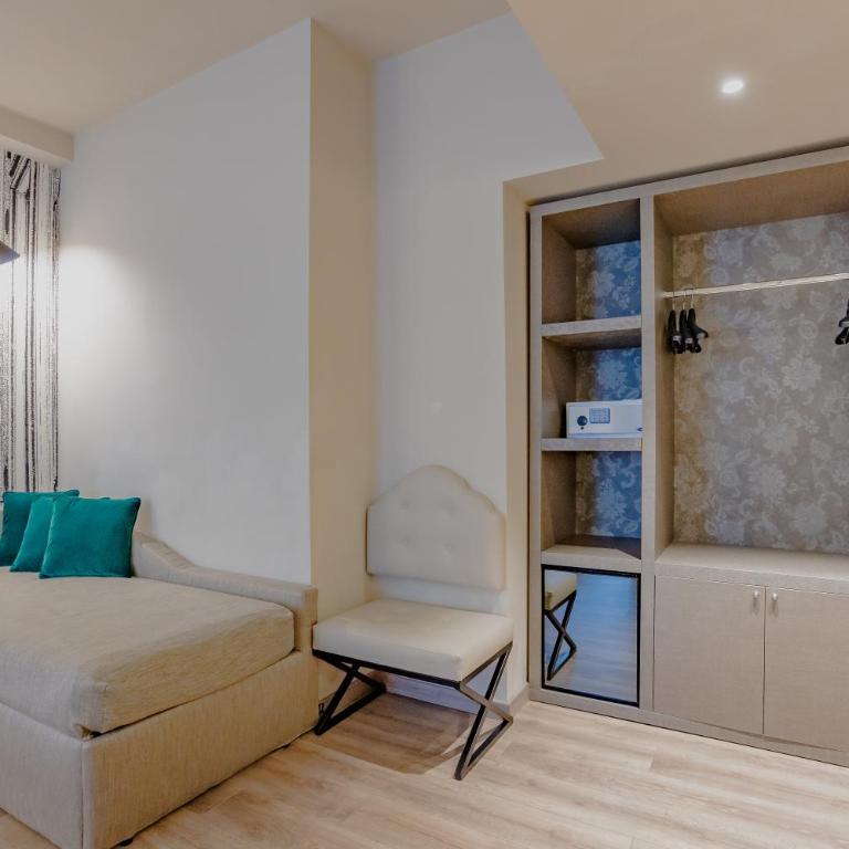 FH55 Grand Hotel Mediterraneo - Camera Tripla Executive - 2