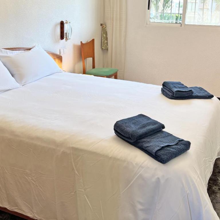 A 100m de la playa. 2 hab. A/C - Apartamento de 2 dormitorios - 1