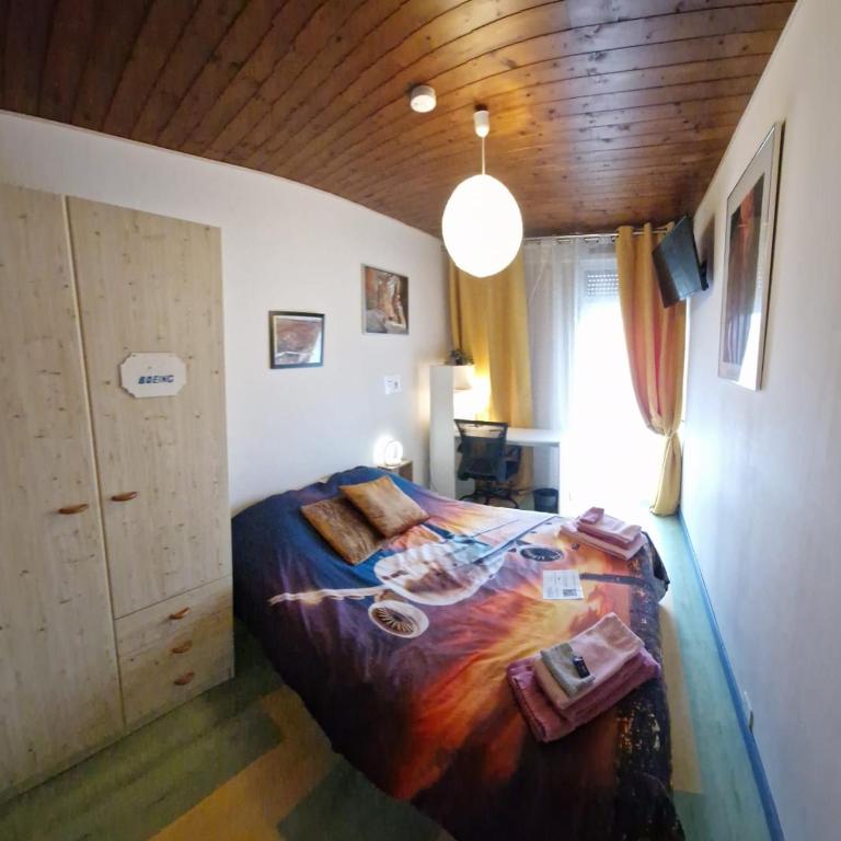 Maison d'hôtes "Les pilotes" - Chambre Double avec Balcon - 2