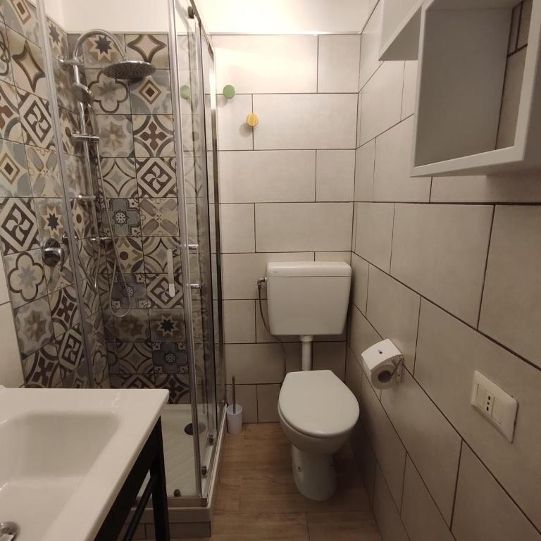 Giubbonari Street - Camera Matrimoniale con Bagno Privato - 12