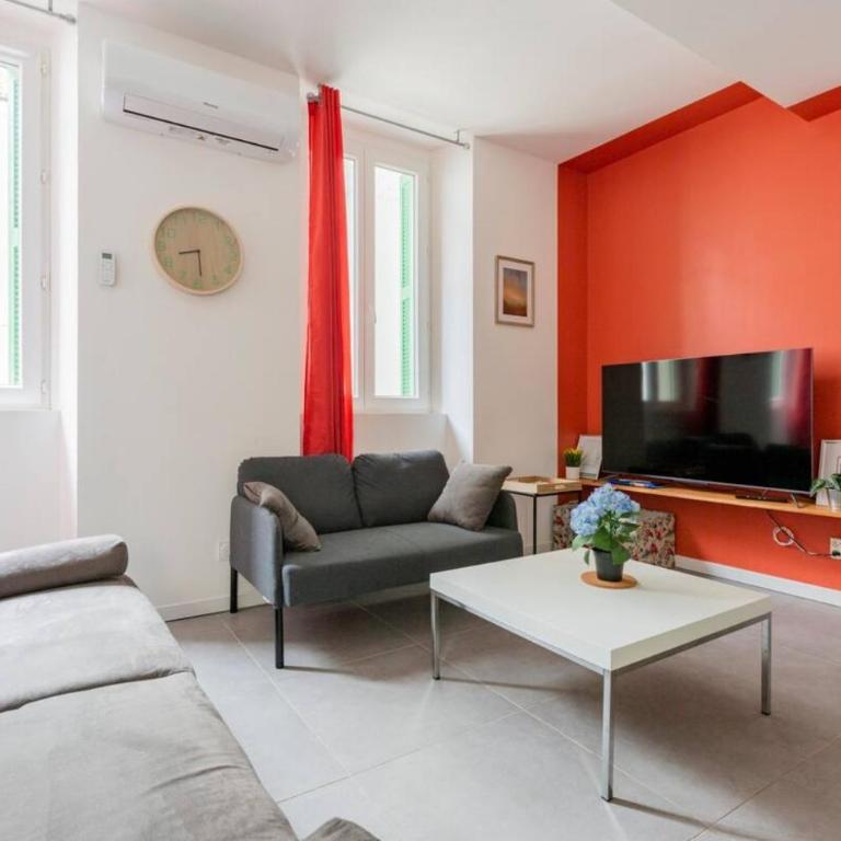 Escapade dans grand T2 de charme avec terrasse - Proche Gare et Centre ville - One-Bedroom Apartment - 4