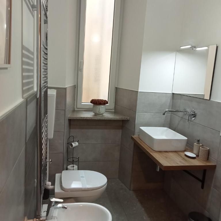Fenix Rooms - Camera Matrimoniale con Bagno Privato - 10