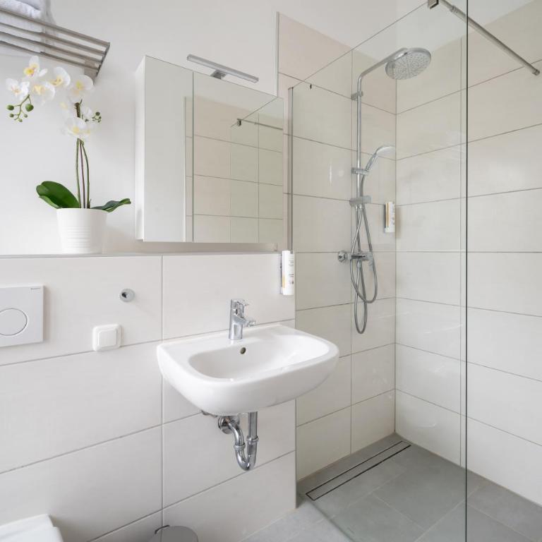 Servus Apartments by Homaris - Deluxe Apartment - 3