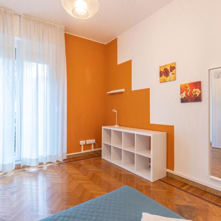 La Finestra sul Centro, Bologna By Short Holidays - Apartment - 8