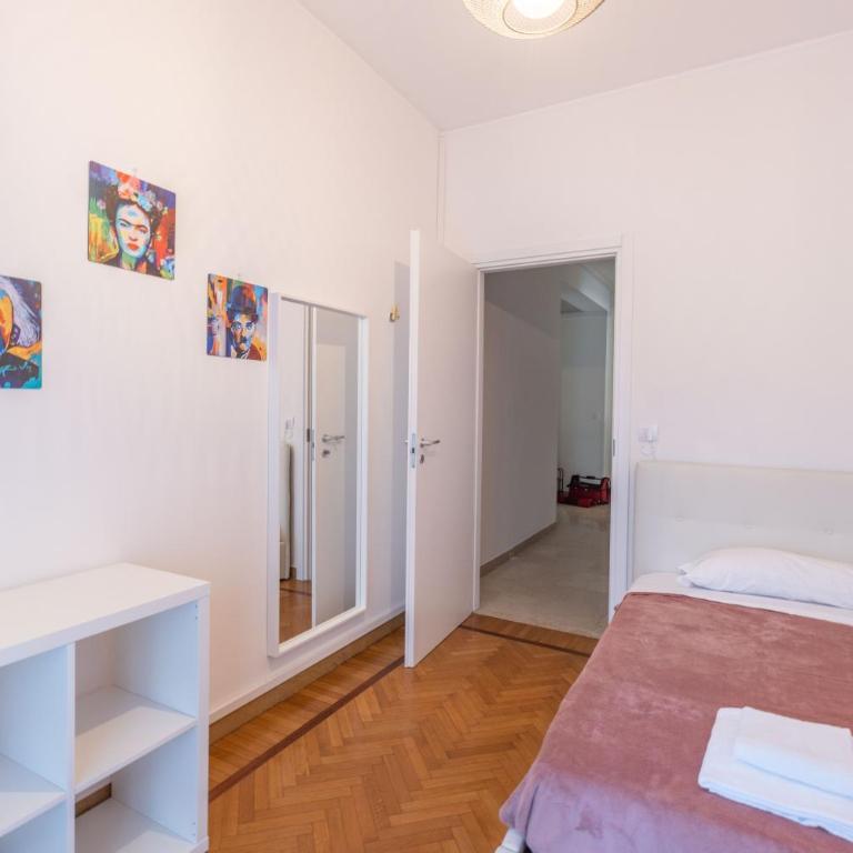 La Finestra sul Centro, Bologna By Short Holidays - Apartment - 15