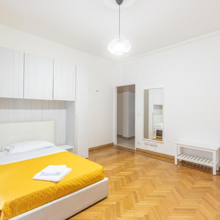 La Finestra sul Centro, Bologna By Short Holidays - Apartment - 28