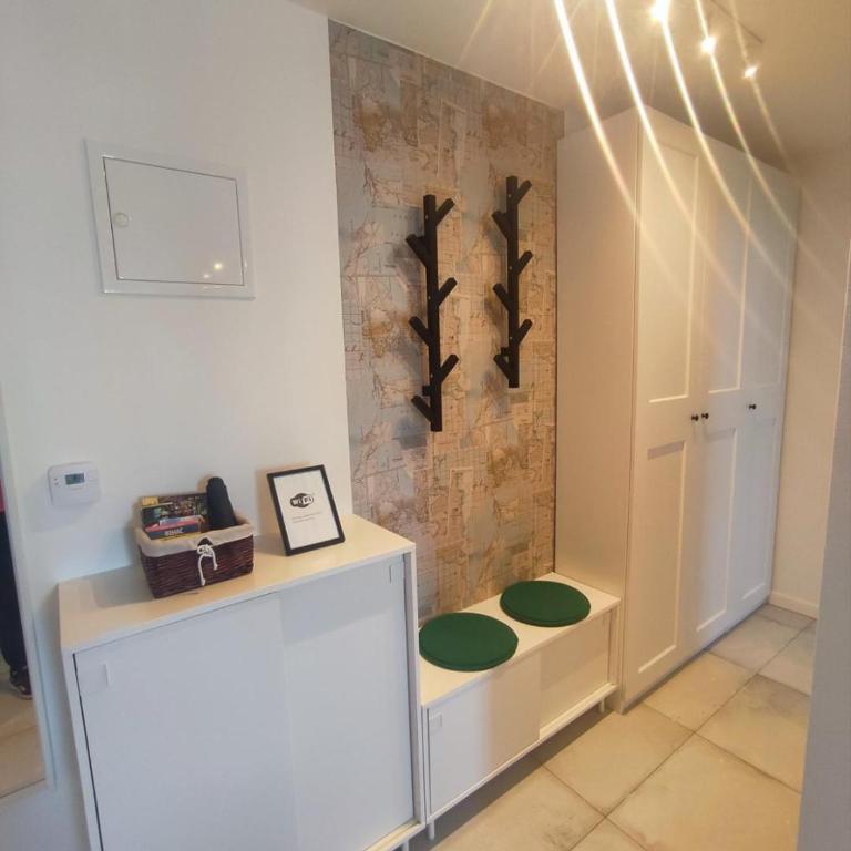 Babalina's Place - One-Bedroom Apartment - 3