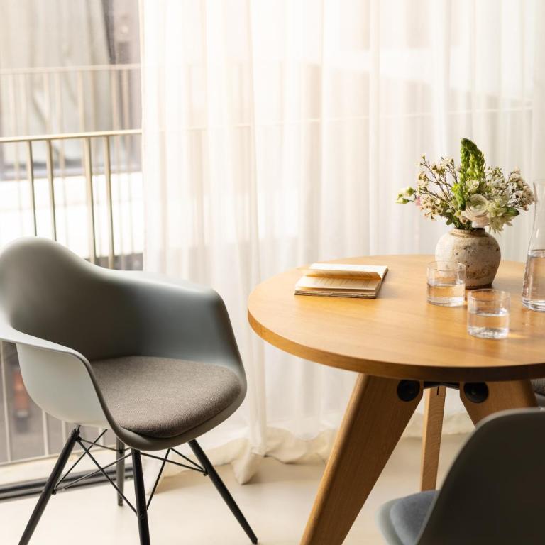 The Hamlet - Luxury Serviced Apartments - Courtyard Duplex One-Bedroom - 1
