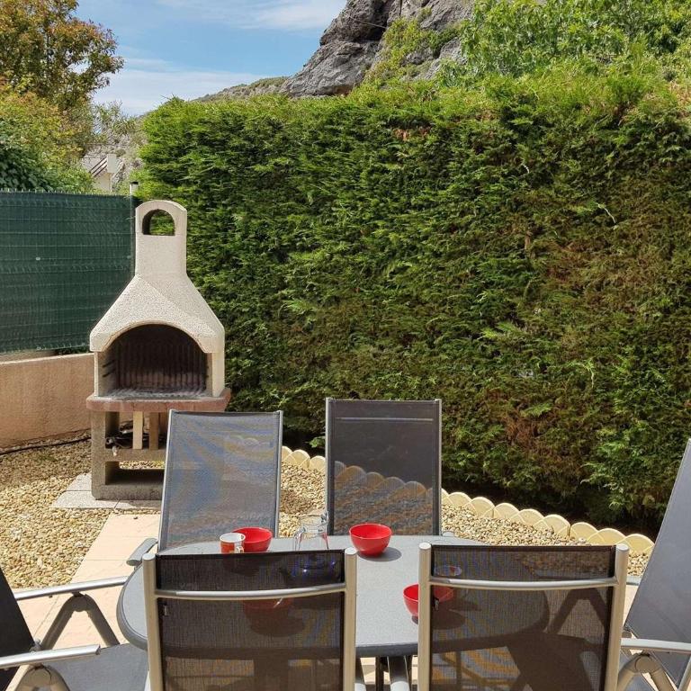 Villa climatisée 4 pièces avec terrasse, WIFI, garage, proche de la plage, animaux acceptés - FR-1-409-81 - Villa - 13