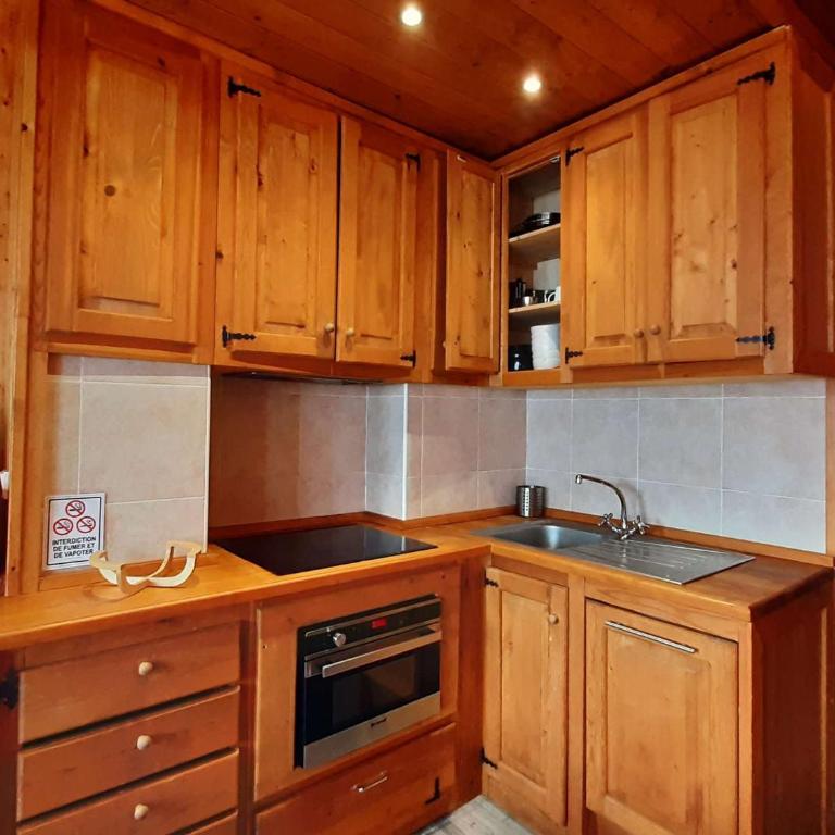 Appartement 3 pièces pour 6 au ski avec parking à Montgenèvre - FR-1-330D-13 - Appartement (6 Adultes) - 10