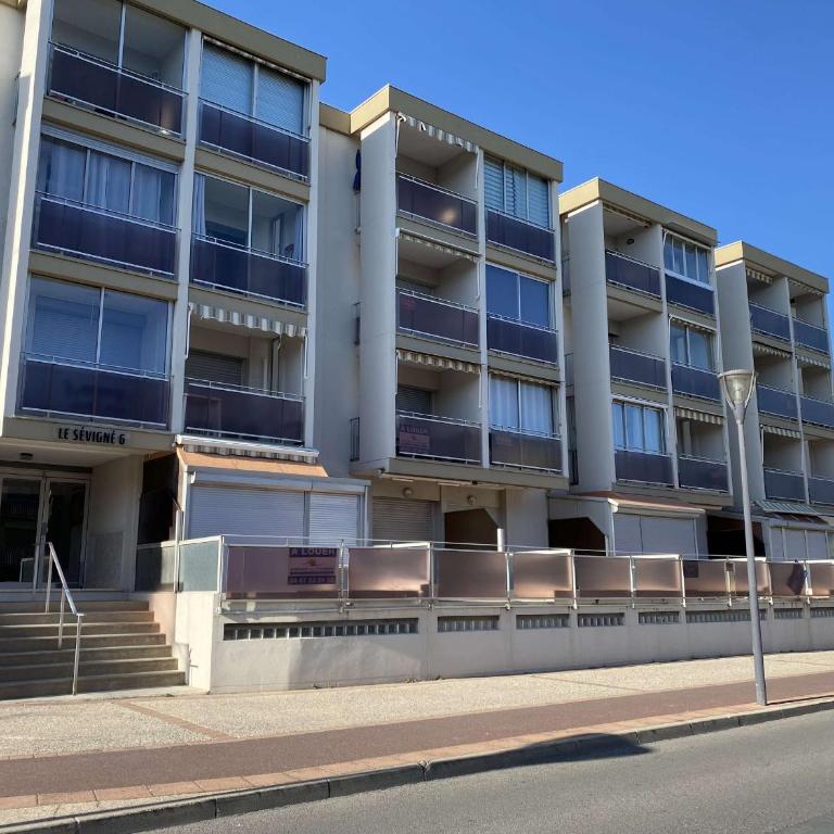 Grand T1 climatisé avec garage privatif proche des Thermes - Terrasse ensoleillée - FR-1-553-52 - Apartment (2 Adults) - 15