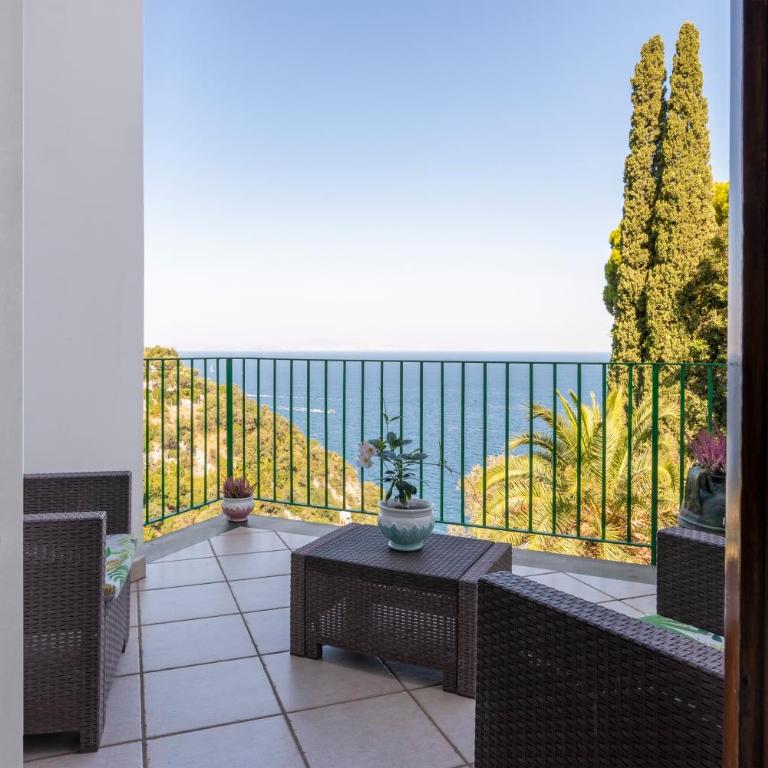 Hotel Desiree - Camera Matrimoniale con Balcone e Vista Mare - 5