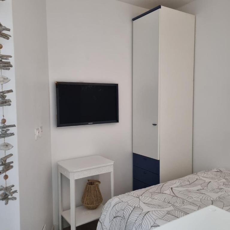 FREJUS PLAGE, 30 mètres de la plage, tout à pieds ! - Studio - 7