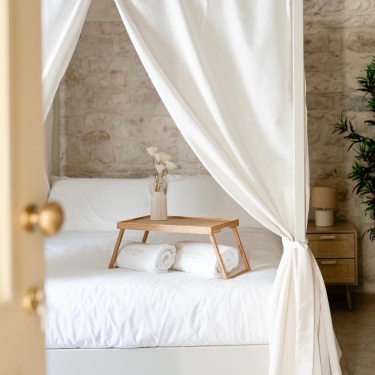 Aurluna Luxury Suites - Suite with Terrace - 3