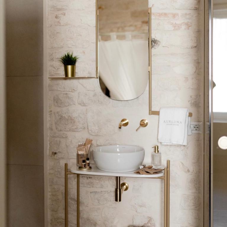 Aurluna Luxury Suites - Suite with Terrace - 14