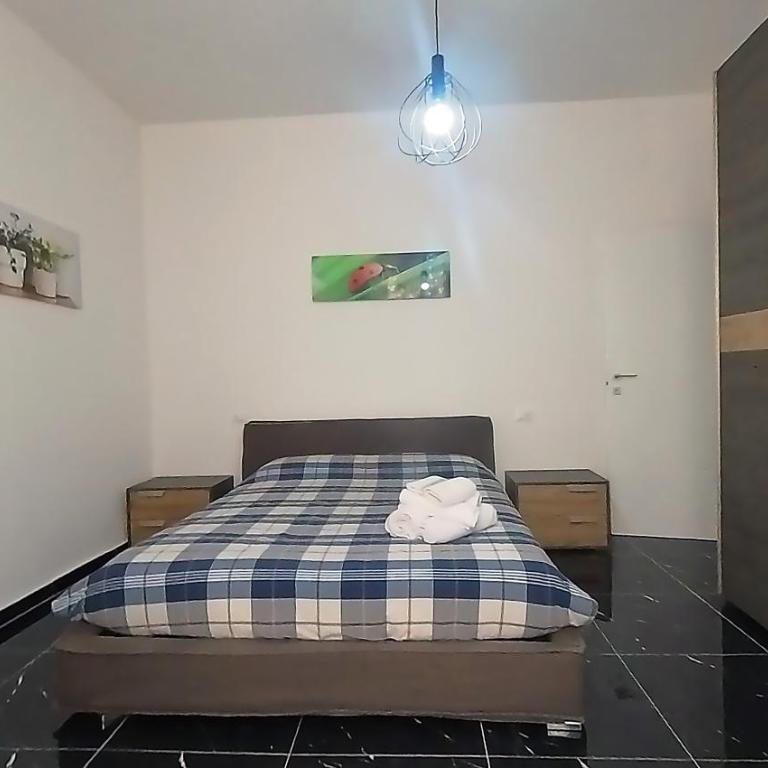 Tra centro e mare - Intero appartamento con parcheggio - Three-Bedroom Apartment - 16