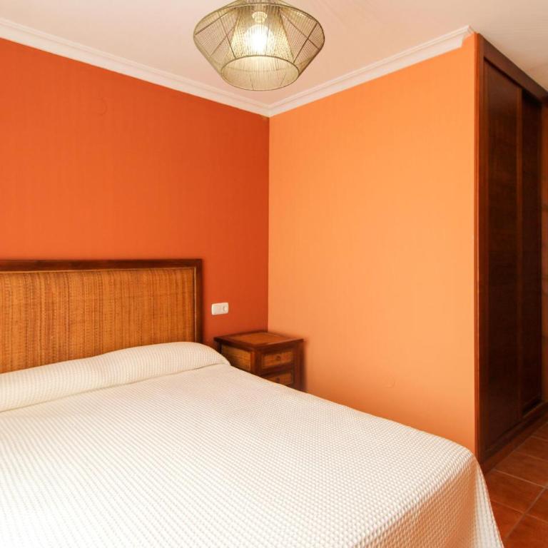 4 Bedroom Pet Friendly Apartment In Estepona - Apartamento con 4 dormitorios - 5
