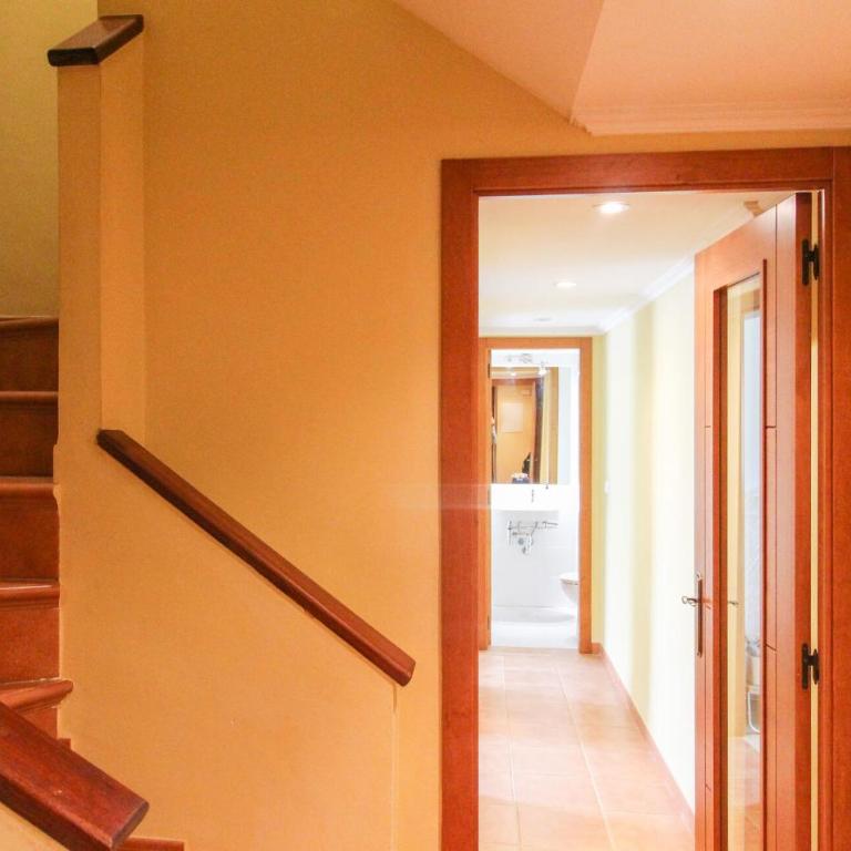 4 Bedroom Pet Friendly Apartment In Estepona - Apartamento con 4 dormitorios - 16