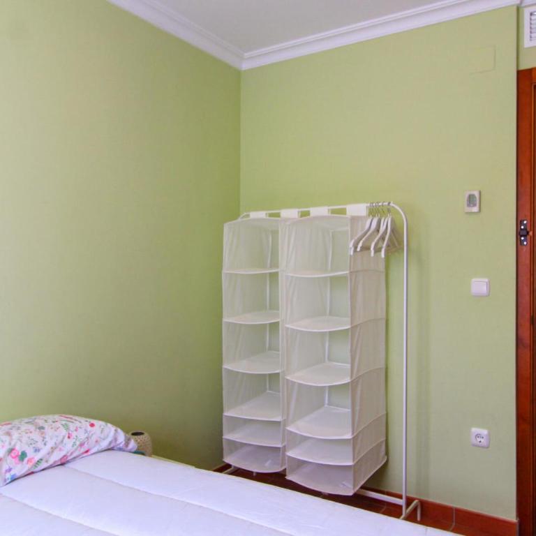4 Bedroom Pet Friendly Apartment In Estepona - Apartamento con 4 dormitorios - 19