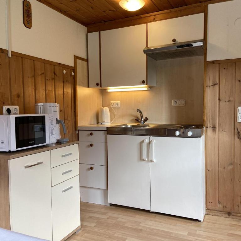 Haus Mangard - Ferienhaus mit Dusche - 7