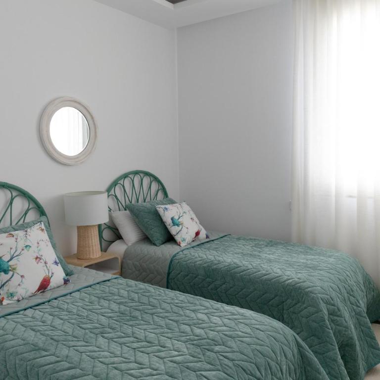 Elegant 3 Bedroom Home next to Santa Clara Golf - Three-Bedroom Apartment - 20