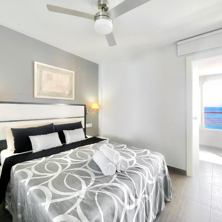 Sky 21-floor Frontline Levante Coblanca Apartment - Apartment - 7