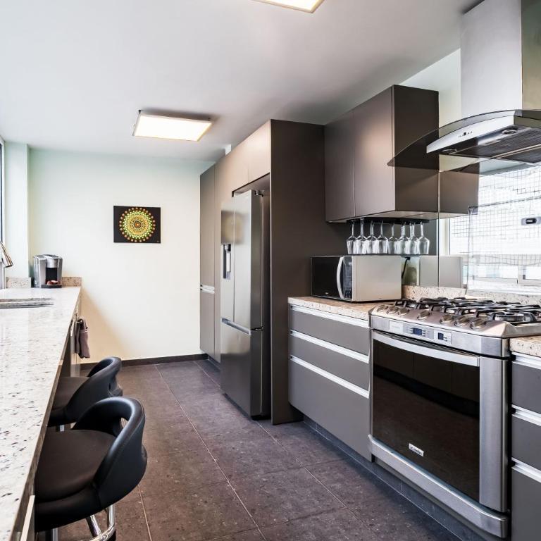 Casa Azul-Hidden Roma Norte Gem, City Views, 4BR - Apartamento - 45