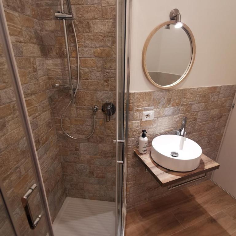 La Finestra Sul Mondo B&B - Camera Matrimoniale con Bagno Privato Esterno - 13