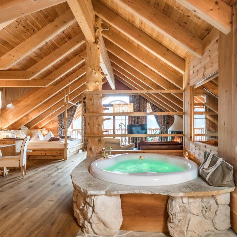 Naturhotel Lüsnerhof - Suite Deluxe con bañera de hidromasaje - 1